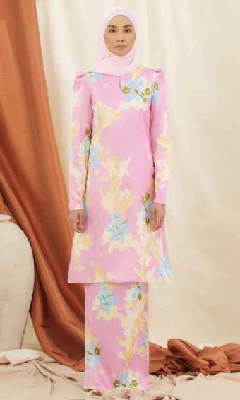 Alisha Kurung in Rosepink