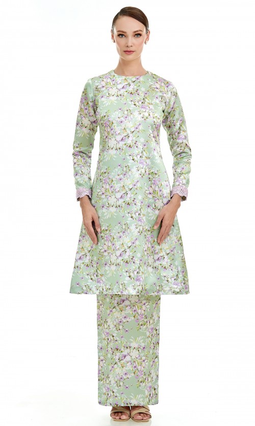 Ameena Kurung in Moss Green