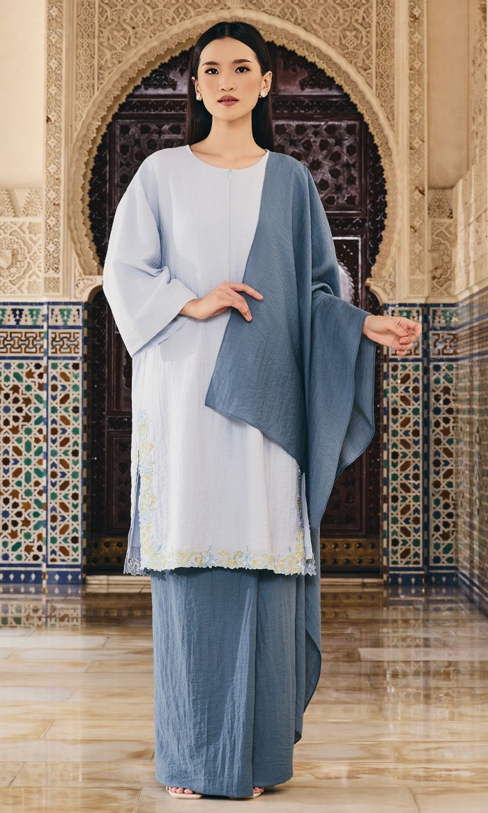 Bidasari Kurung in Frost Blue