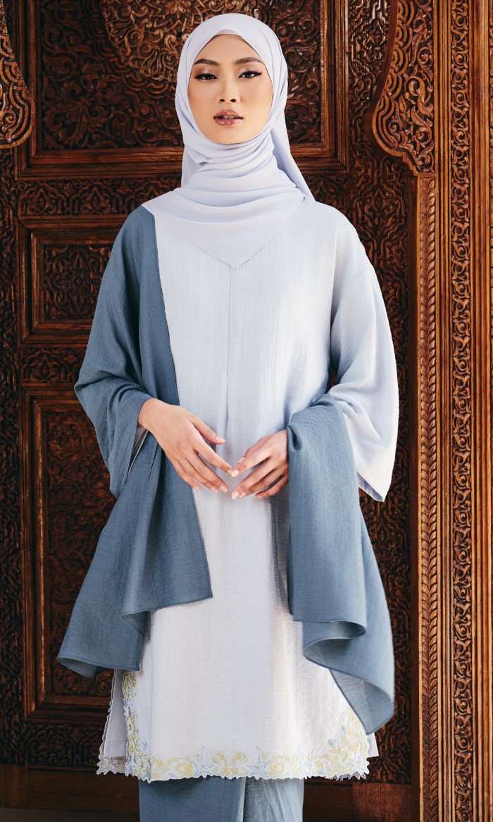 Bidasari Kurung in Frost Blue
