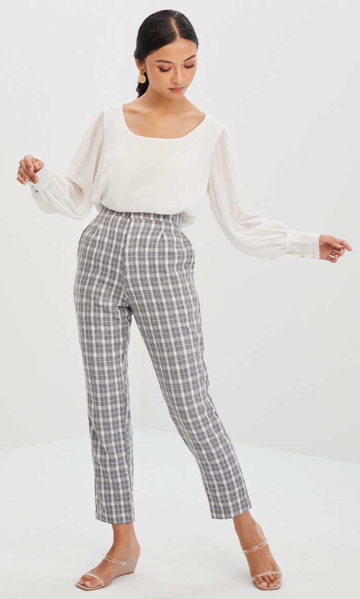 Bronte Crop Pants in Jet Black