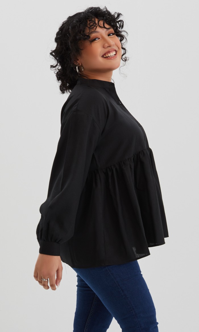 Mabel Top Blouse in Raven Black