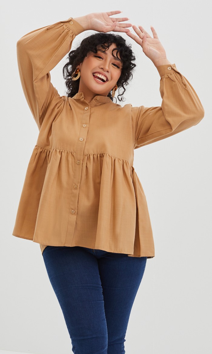 Mabel Top Blouse in Peanut Brown