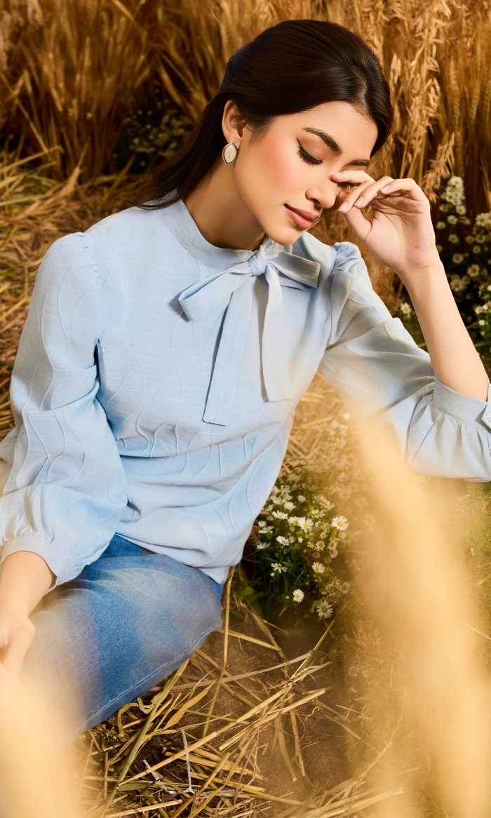 Daisy Top in Uranian Blue