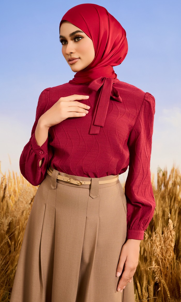 Daisy Top in Aesthetic Maroon