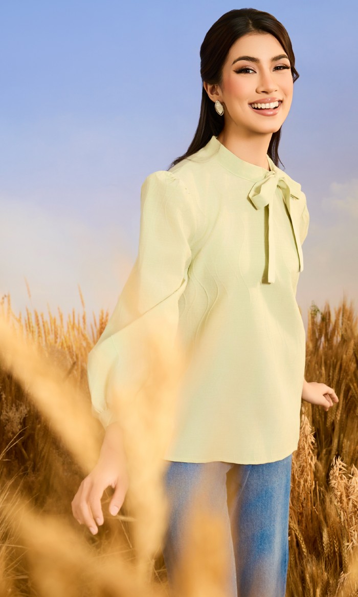 Daisy Top in Pastel Yellow
