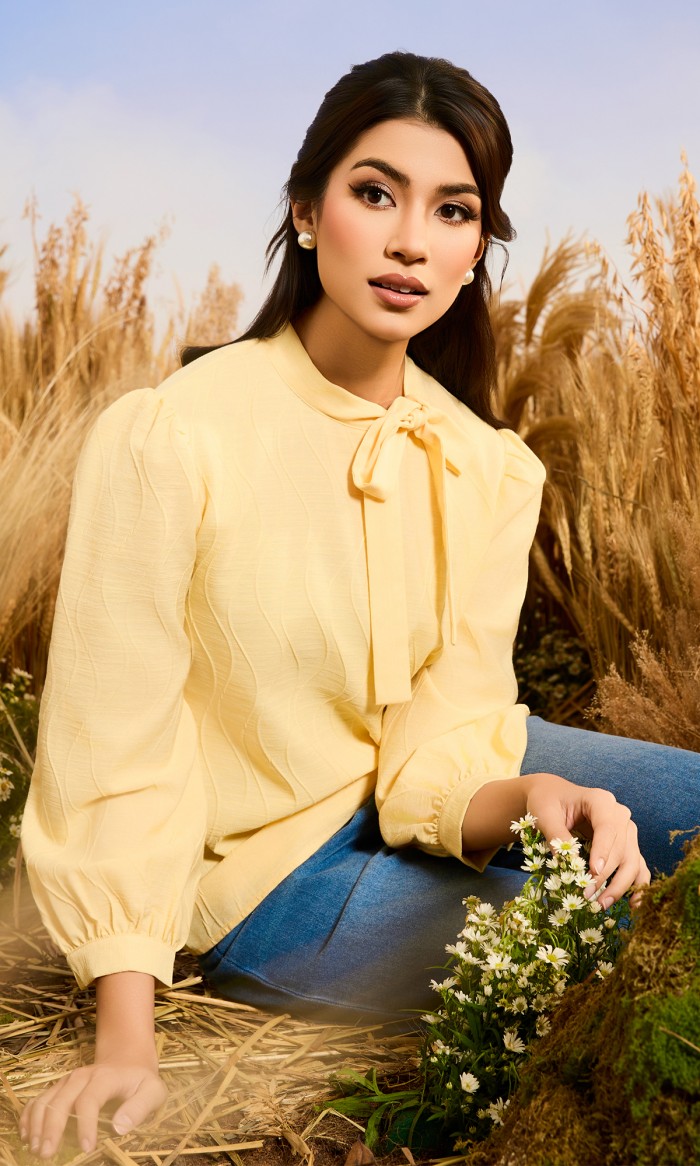 Daisy Top in Pastel Yellow