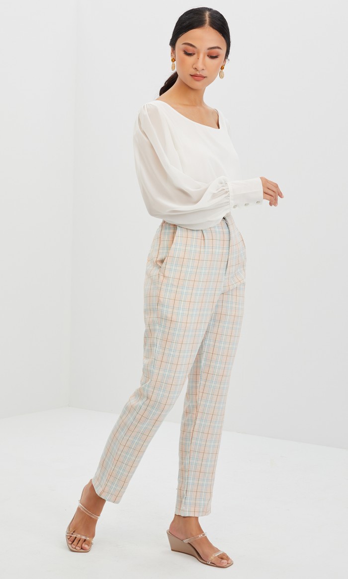 Eleni Crop Pants in Flamingo