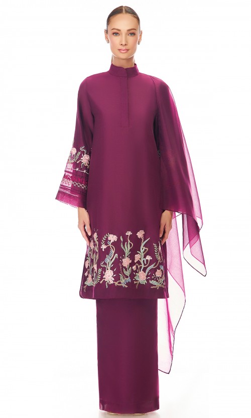Emerie Kurung in Old Mauve