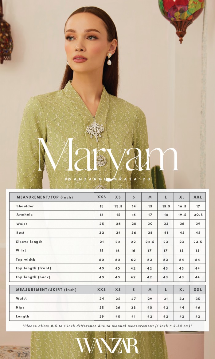 Maryam Kurung in Thulian Pink