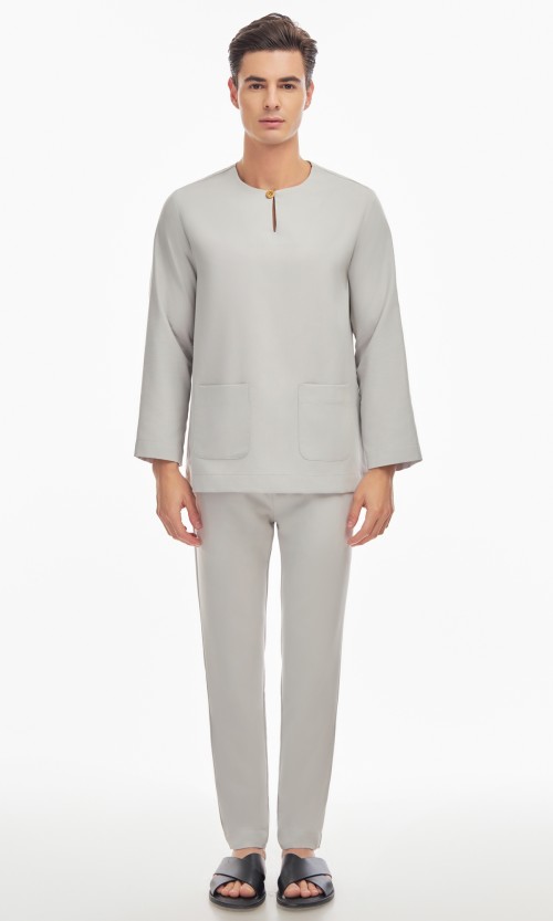 Zayyan Teluk Belanga in Glacier Grey