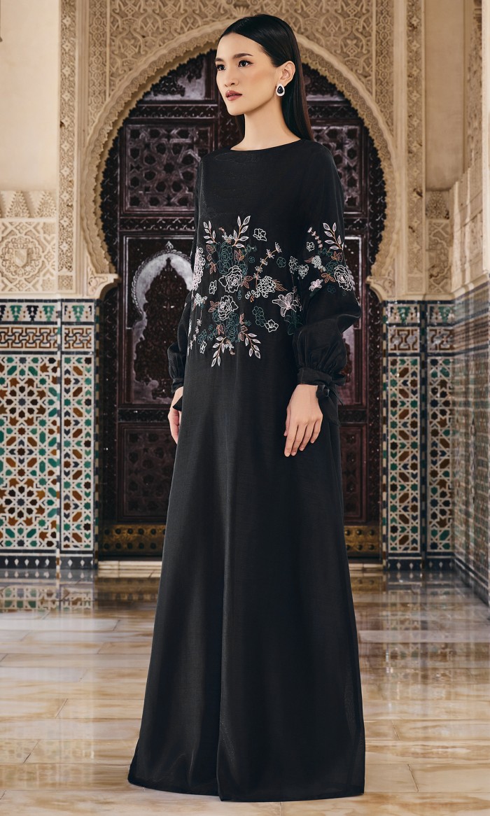 Hadeeya Dress in Rich Black