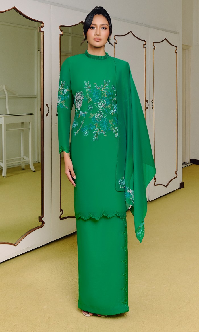 Hadley Kurung 2.0 in Medium Green