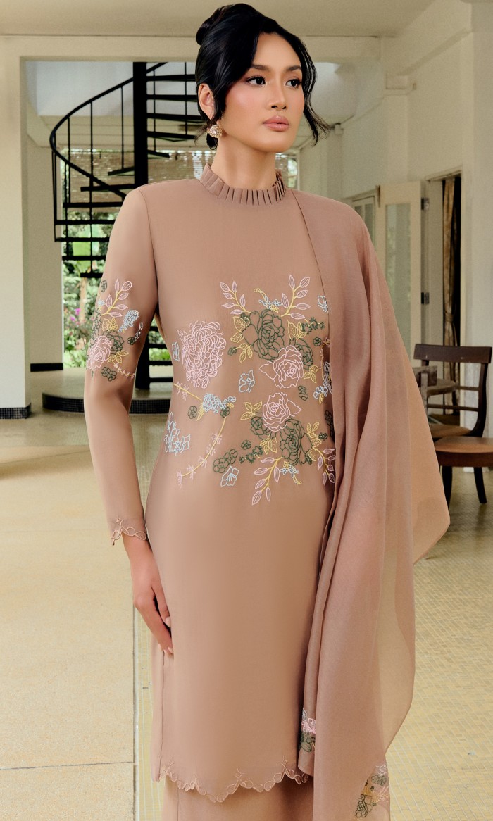 Hadley Kurung 2.0 in Pale Khaki
