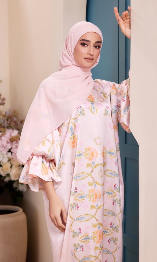 Hanna Kaftan in Blush Pink