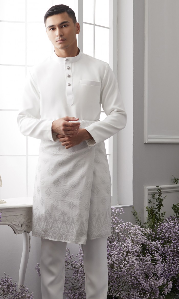 Hayyan Baju Melayu in White