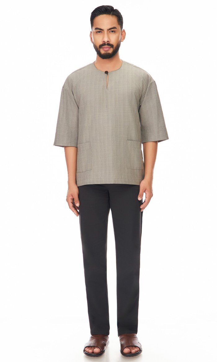 Ilham Kurta in Neutral Grey