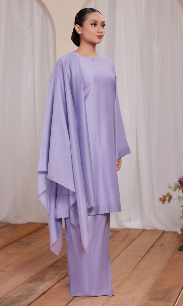 Karla Kurung in Lilac Bloom