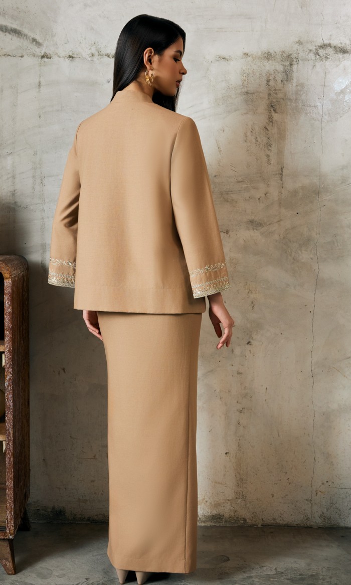 Kaseh Kurung in Warm Tan