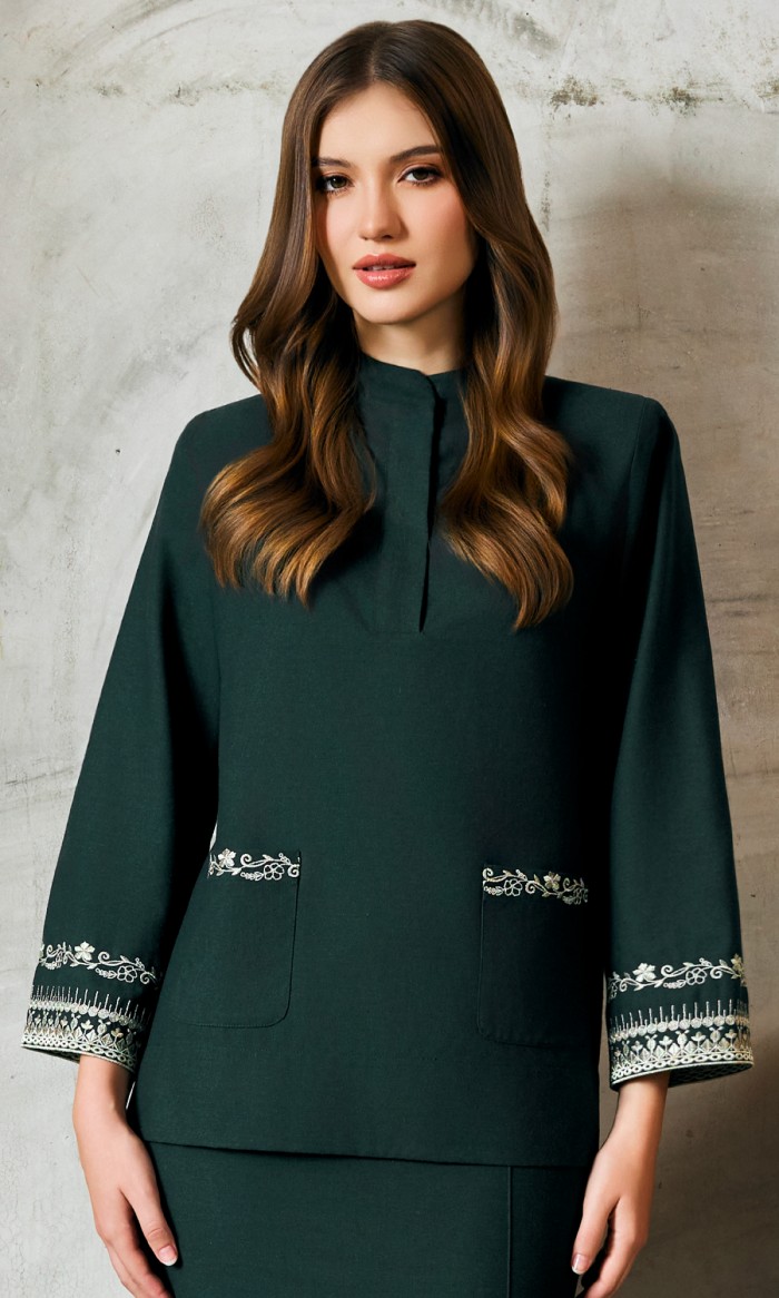 Kaseh Kurung in Dark Emerald
