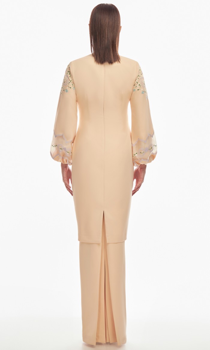 Keoni Kurung in Soft Beige