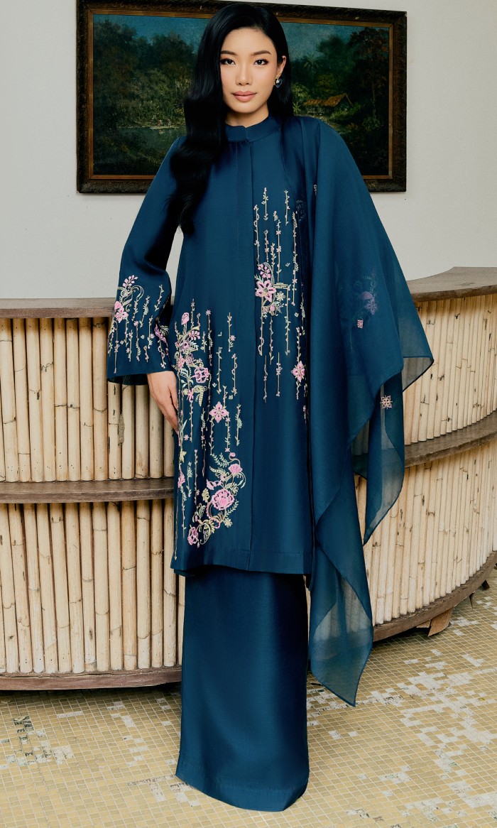 Khaleeda Kurung 3.0 in Prussian Blue