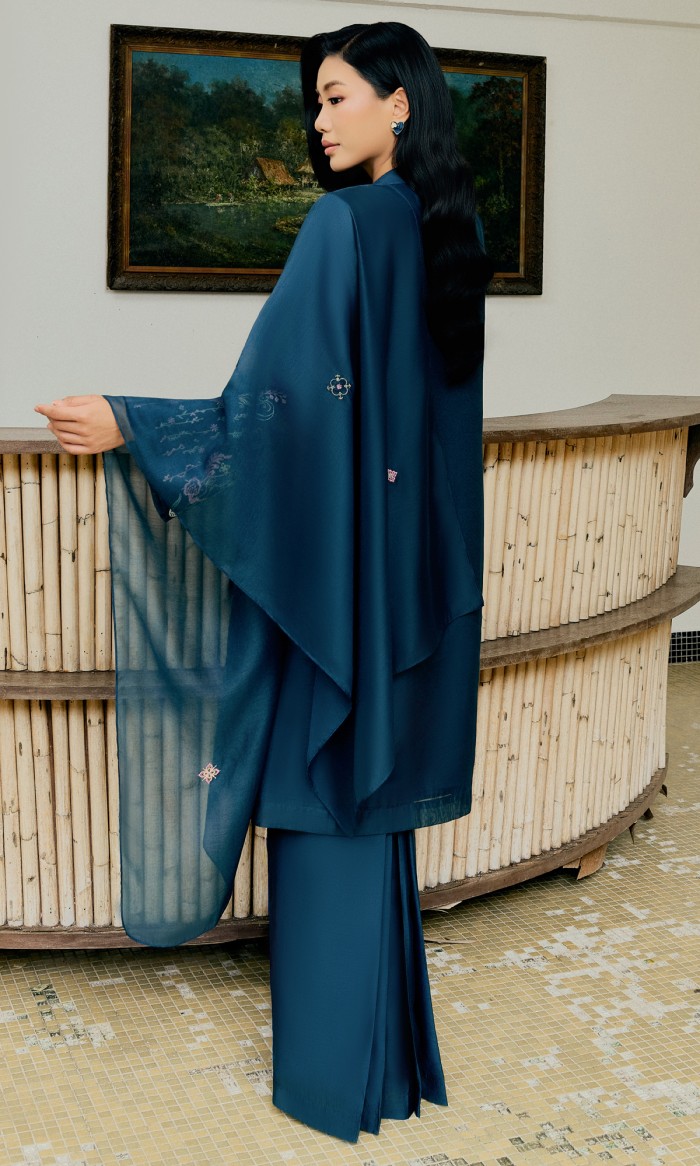 Khaleeda Kurung 3.0 in Prussian Blue