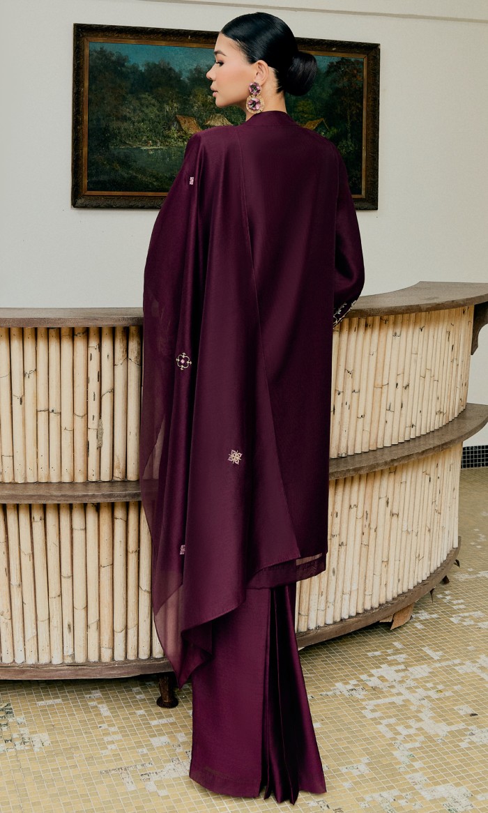Khaleeda Kurung 3.0 in Sangria Purple