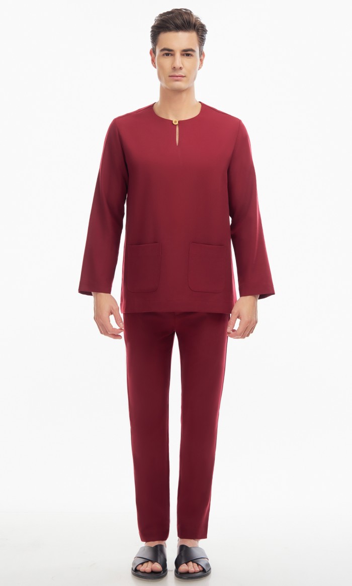 Zayyan Teluk Belanga in Deep Maroon