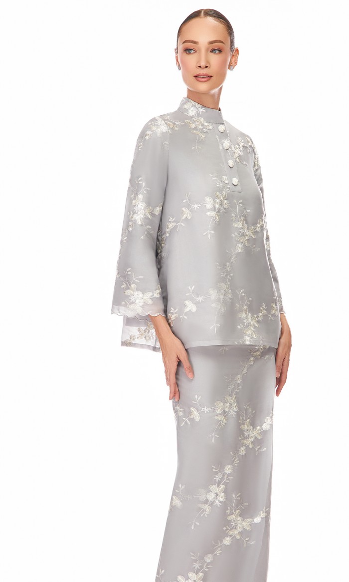 Petra Kurung in Medium Gray