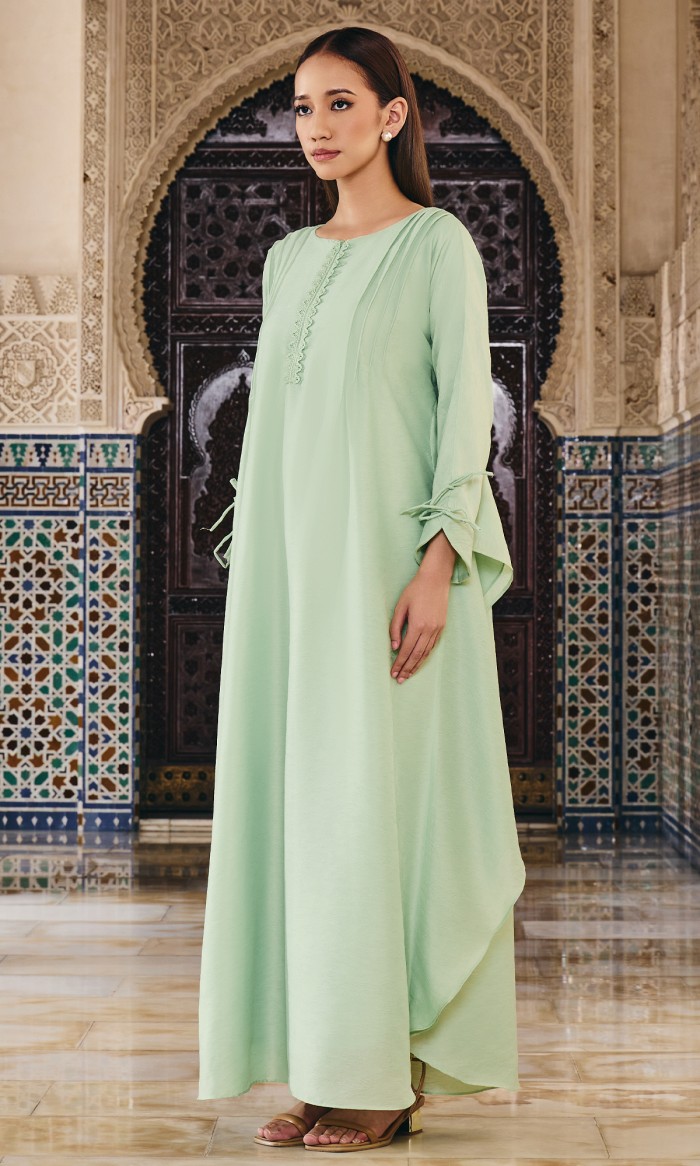 Starlynn Kaftan in Pistachio Green