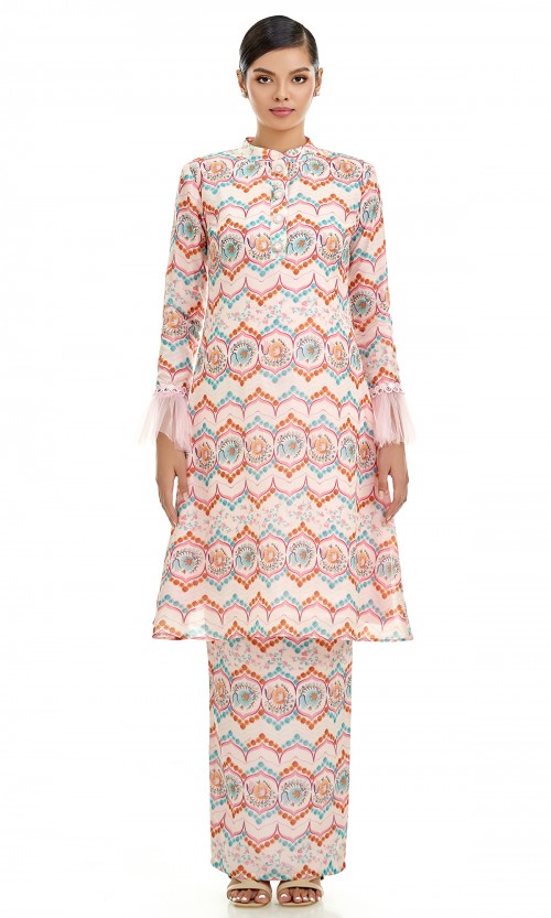 Sierra Kurung in Magnola Pink