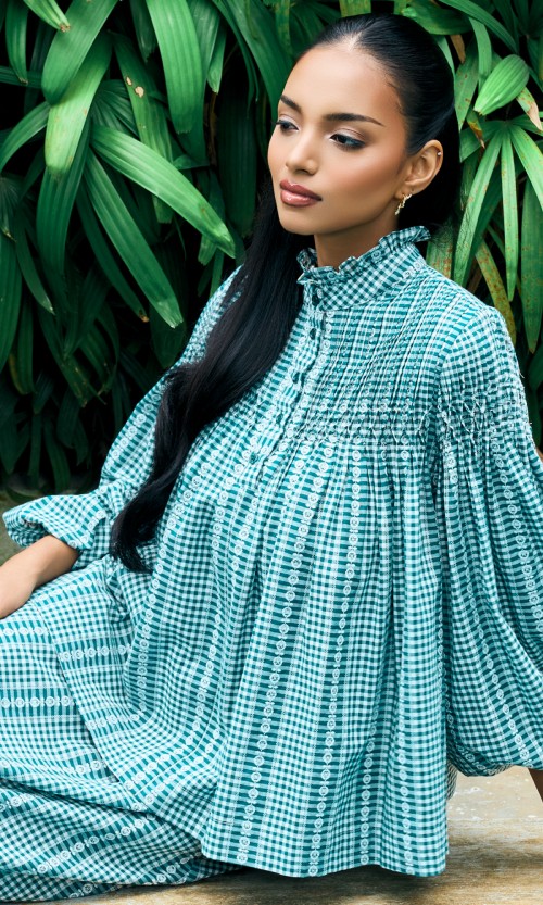 Tamara Set in Leaf Green