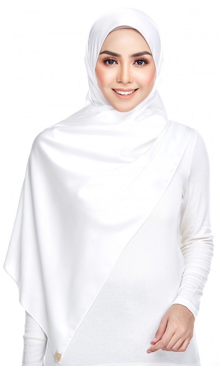 Dailyn Shawl ( Satin Crepe ) in White