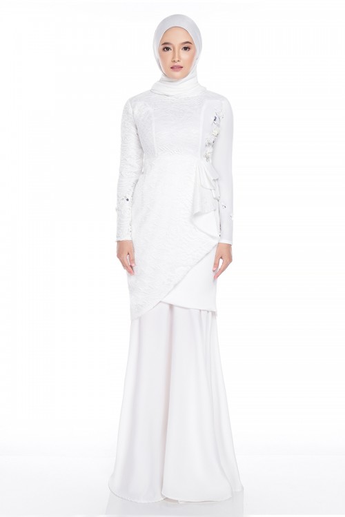Liera Brides In Off-White