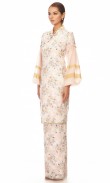 Eirlys Kurung in Salmon Pink
